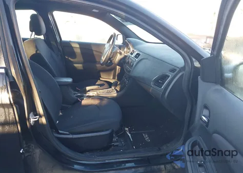 2013 Chrysler 200 Touring z USA, uszkodzony, nr VIN 1C3CCBBB0DN598778